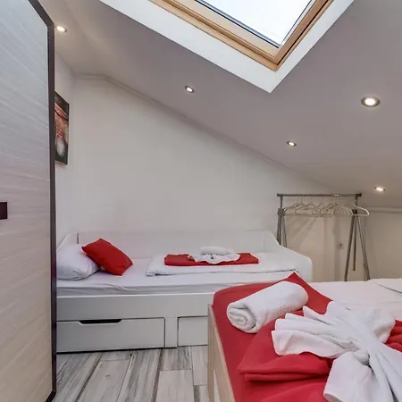 Antonia Apartman Bakar