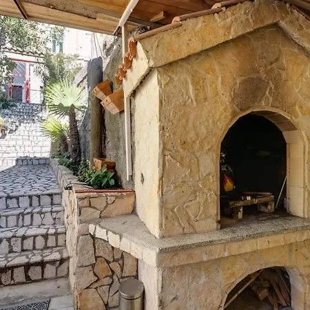 Antonia * Bakar